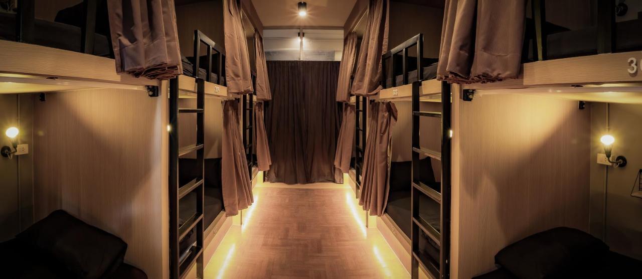 Mixed Dormitory Room